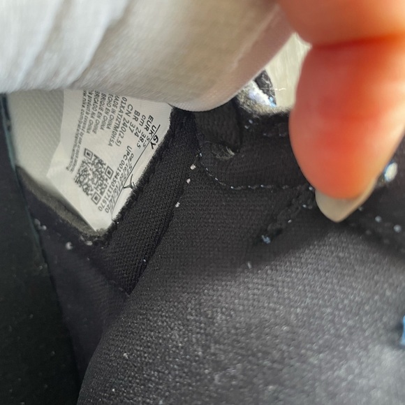 2021
Air Jordan 1 Retro High OG 'University Blue' - Picture 6 of 8